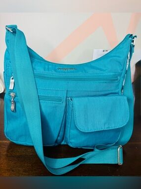 Baggallini Turquoise Multi-Pocket Crossbody Bag